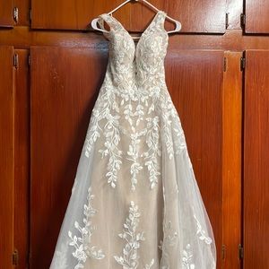 Garnet & grace wedding dress
